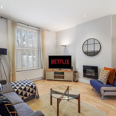 Pristine Stylish Townhouse On The Stray! - Sleeps 9 Villa Harrogate Exterior foto